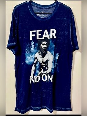 Blue Bruce Lee 'FEAR NO ONE' Graphic Tee Navy Blue